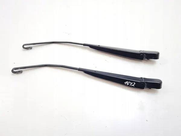 2005 Jeep Wrangler Windshield Wiper Arm image 5
