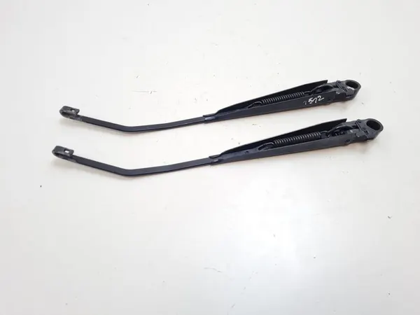 2005 Jeep Wrangler Windshield Wiper Arm image 6