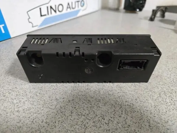 BMW 3 Cabrio E36 Navigationsskärm OEM 62138363 image 3