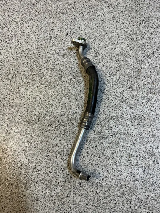BMW M3 F80 M4 F82 Ölkühler-Schlauch OEM 2284548 image 2