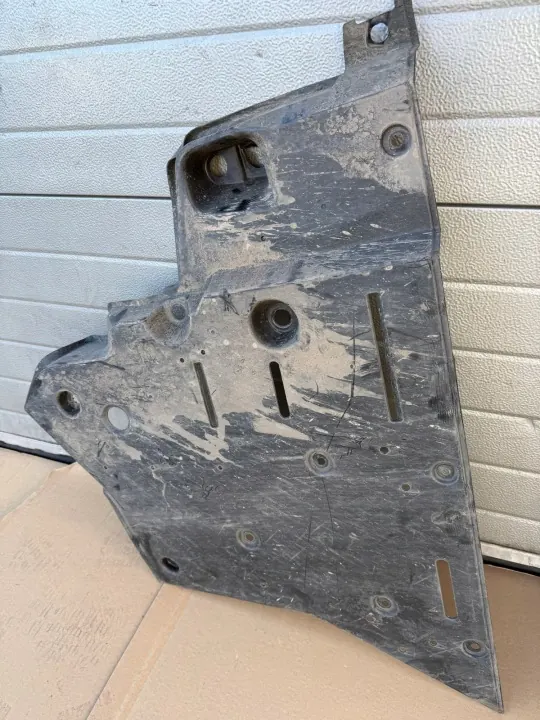 Lexus NX II 2021+ alustasuojus OEM 58166-42060 image 3