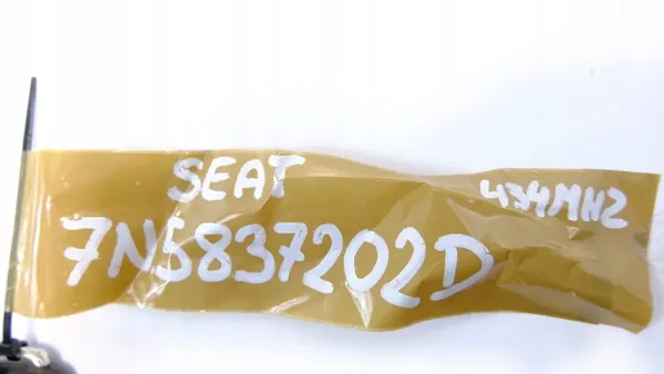 Chave SEAT OEM 7N5837202D - Estado usado image 5