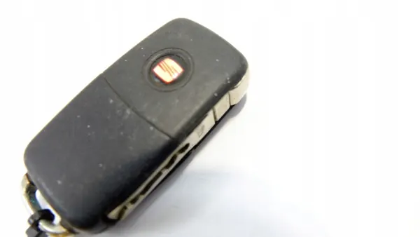 Chave SEAT OEM 7N5837202D - Estado usado image 6