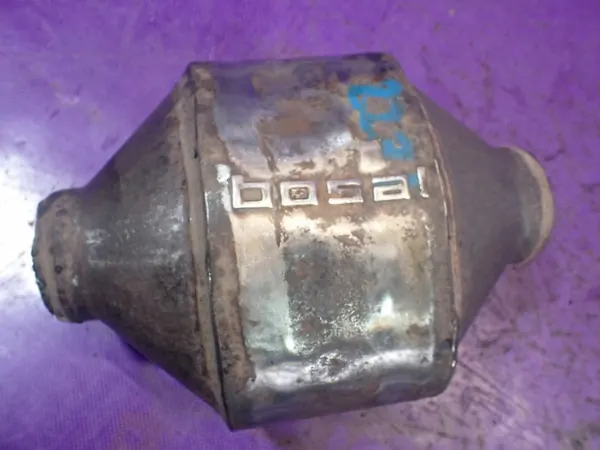 OEM Zawada-294384- Catalizador Usado image 3