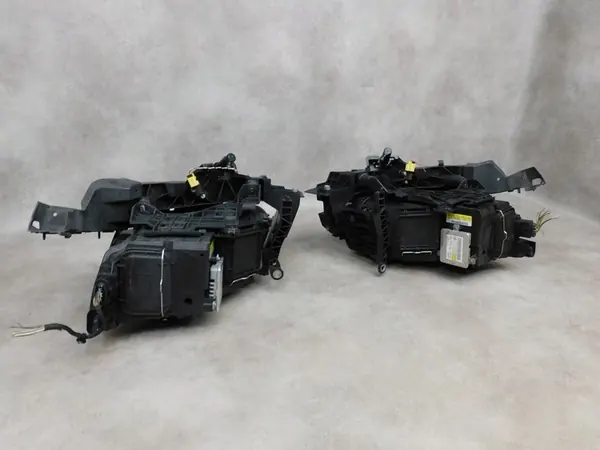 AUDI Q5 8R Faros Xenón Izquierda Derecha Completos image 10