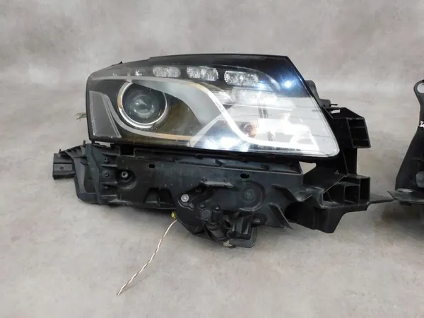 AUDI Q5 8R Faros Xenón Izquierda Derecha Completos image 5