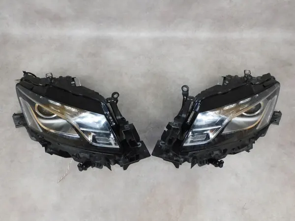 AUDI Q5 8R Faros Xenón Izquierda Derecha Completos image 7