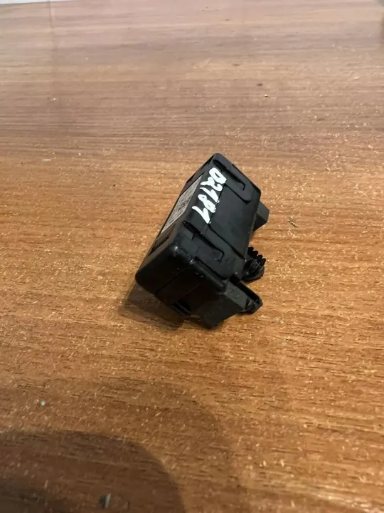 Amplificateur d'antenne Jaguar D2181 pour F-PACE (X761) image 5