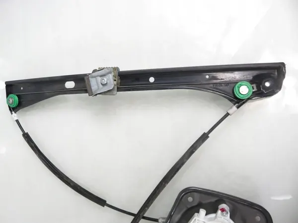 Elevador de vidro traseiro direito VW GOLF PLUS 5M0837461 image 4