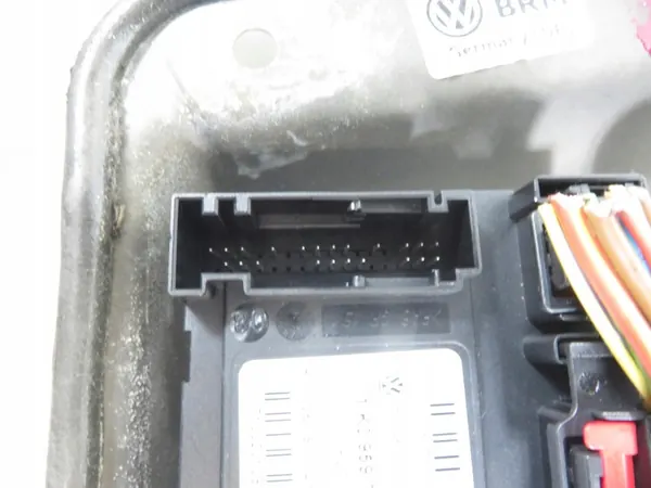 Elevador de vidro traseiro direito VW GOLF PLUS 5M0837461 image 6