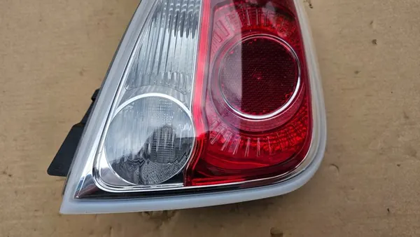 FIAT 500 C Lámpara Trasera Derecha 51885546 image 3