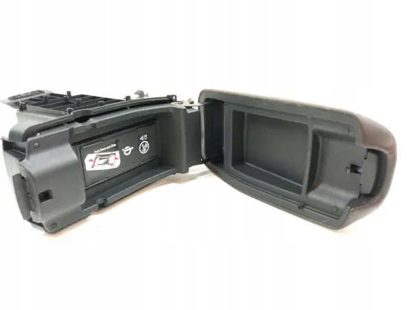 Reposabrazos central OEM 1WZ46TRMAEPIA piel marrón Jeep image 10
