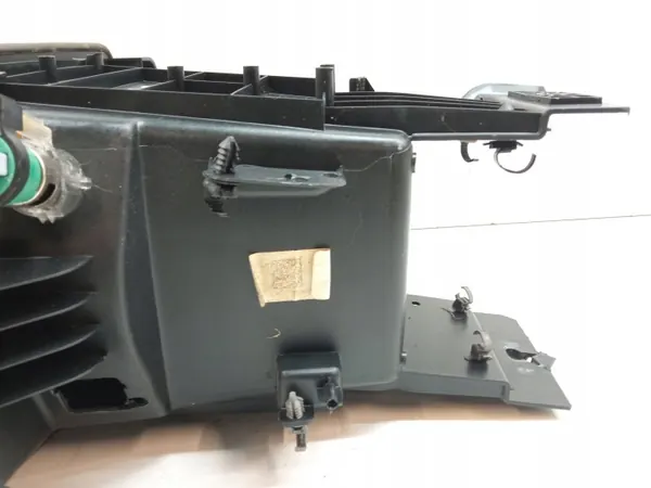 Reposabrazos central OEM 1WZ46TRMAEPIA piel marrón Jeep image 8
