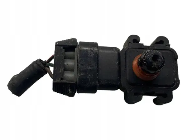 VOLVO V40 Pressure Sensor 09388129 image 4