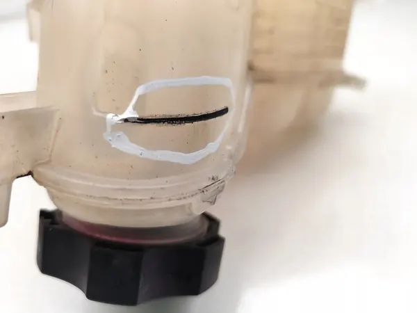 Vauxhall Zafira Kühlmittel-Ausgleichsbehälter 1.6 CDTi Diesel OEM 13283712 image 6