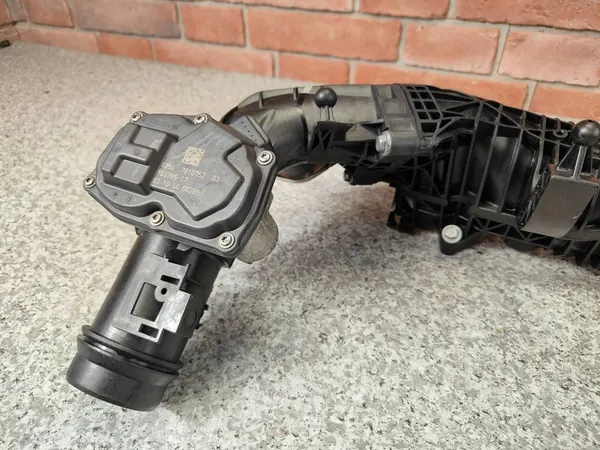 BMW F30 F32 F10 F15 F25 N57 3.0D 3.5D Coletor de admissão - 7811909 image 6