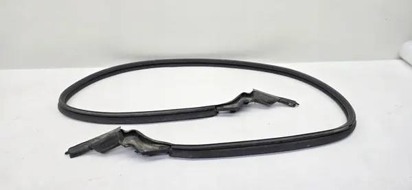 Junta maletero Jaguar XK Cabrio OEM 1A241826F11 image 2