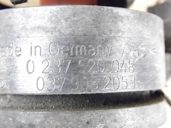 Bobine d'allumage Volkswagen d'occasion OEM 0237520048 image 3