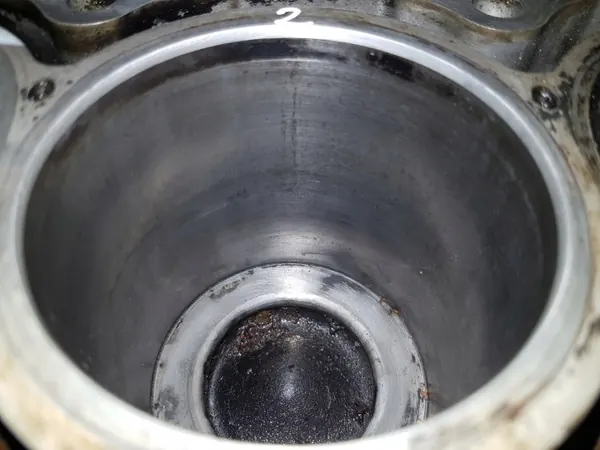 Bloque motor inferior OEM mercedes413 para Mazda image 3