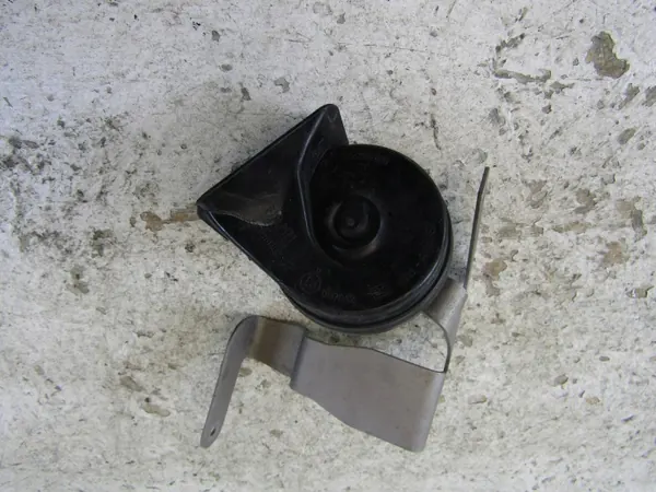 Klaxon d'occasion OEM 8492675 pour MINI COOPER F56 2023 image 2