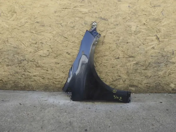 Aile avant droite Toyota Corolla E21 OEM image 2