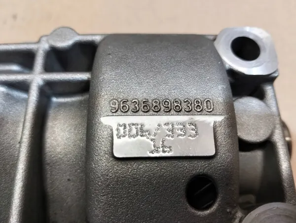 OEM 9636898380 Balansaxel oljepump för Peugeot 4007 image 8