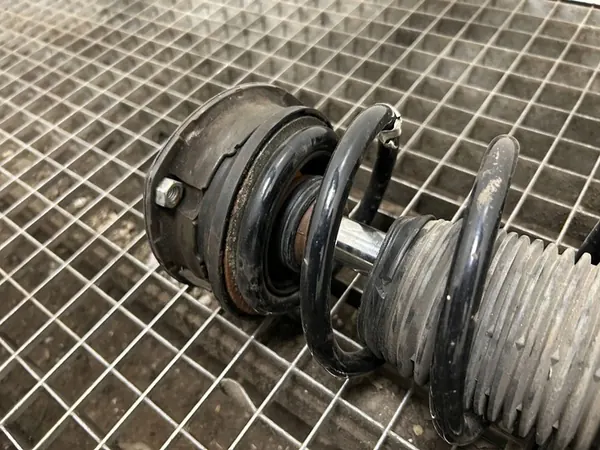 Ammortizzatore Anteriore Volkswagen Golf VII Lato Destro 2015 OEM image 6