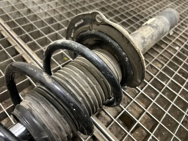 Ammortizzatore Anteriore Volkswagen Golf VII Lato Destro 2015 OEM image 7