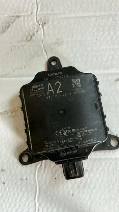 Capteur radar angle mort arrière Lexus UX250H OEM 88162-76020 image 2