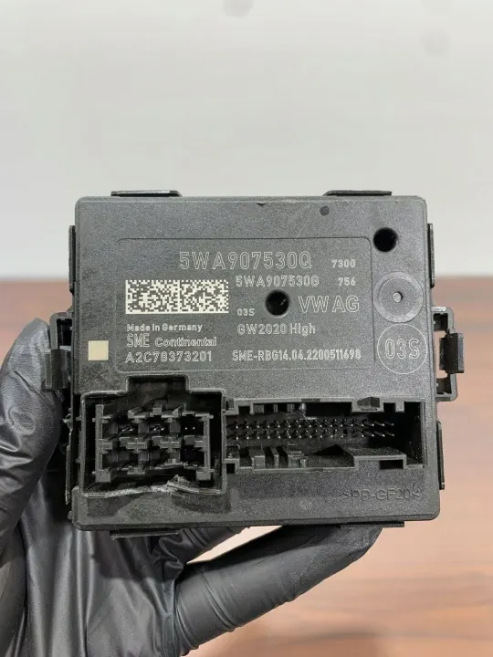Controladores Cupra Formentor OEM 5WA907530Q - Usado image 4