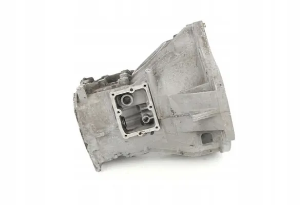 Carter de boîte Iveco Daily 3.0 OEM 8871995 - Avant image 10