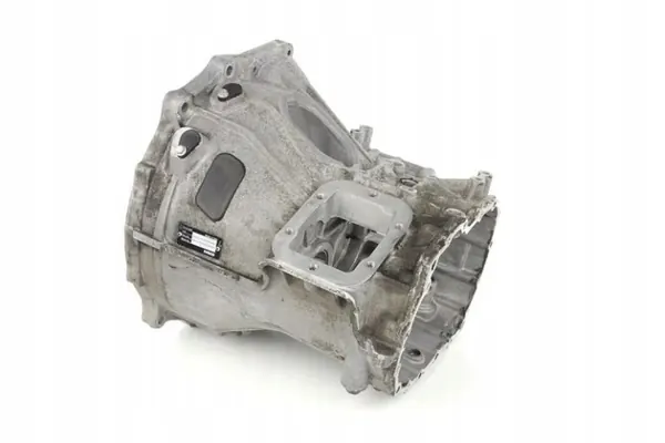 Carter de boîte Iveco Daily 3.0 OEM 8871995 - Avant image 5