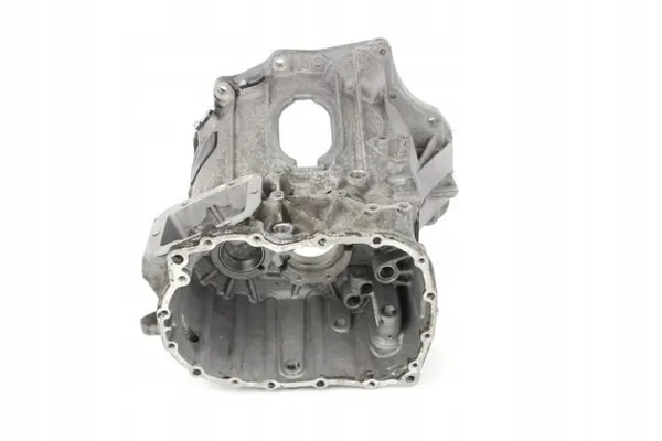 Carter de boîte Iveco Daily 3.0 OEM 8871995 - Avant image 7