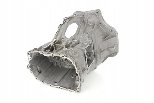 Carter de boîte Iveco Daily 3.0 OEM 8871995 - Avant image 8