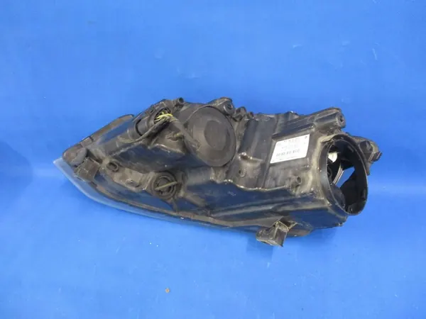 Farol dianteiro direito VW Polo V image 8