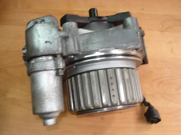 Haldex-kytkin VW Skoda Seat Audi 0AY 0AY525554A image 3