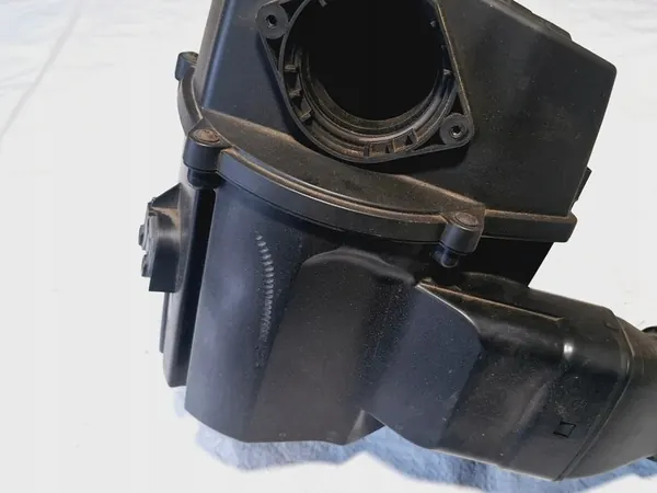 Ilmansuodattimen kotelo Audi A1 1.6 TDI 2010-2014 6R0129601C image 3