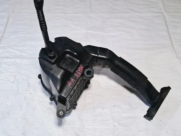 Ilmansuodattimen kotelo Audi A1 1.6 TDI 2010-2014 6R0129601C image 7