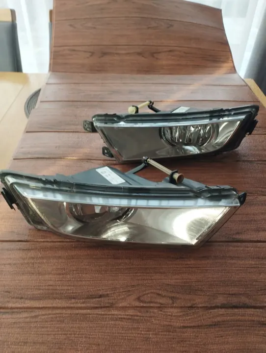 Skoda Octavia III Halogenscheinwerfer OEM 5E094170 Paar image 2