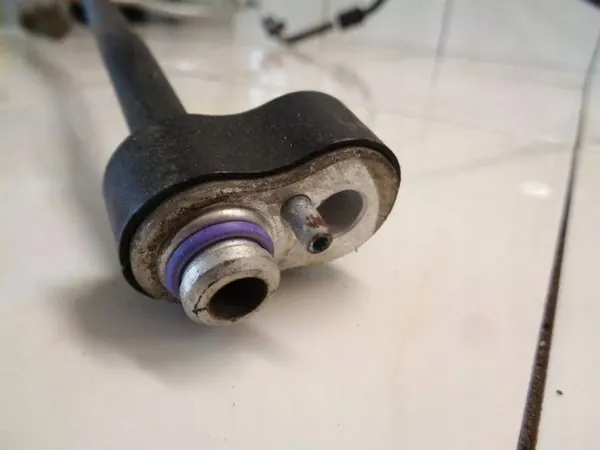 VW Lupo 01 1.4 FSI Ilmastointiputki 6X0820741E image 2