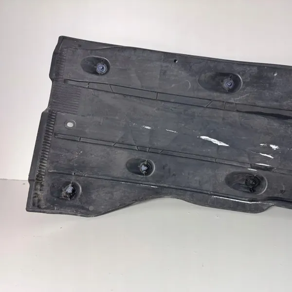 Oikea Alustansuojus OEM 5Q0825202L Audi A3 8V image 3