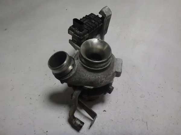 Turbo BMW 1 E81 E87 E90 E91 2.0 D N47 143 CV image 3