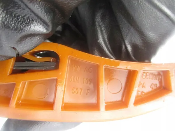 Öljypumpun Liuku Audi S4 S5 A6 A7 A8 Q7 Porsche Macan image 3