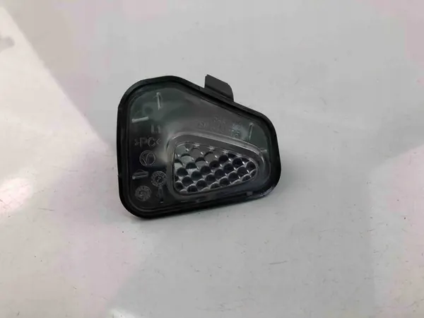 Sinais de direção adicionais VW Passat B7 2012 3C8945291 image 2