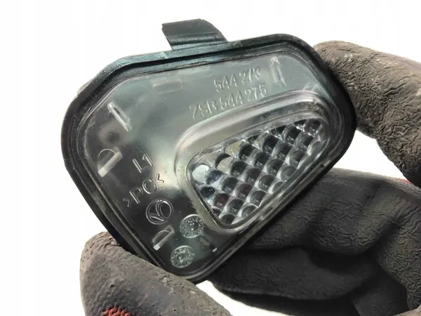 Sinais de direção adicionais VW Passat B7 2012 3C8945291 image 3