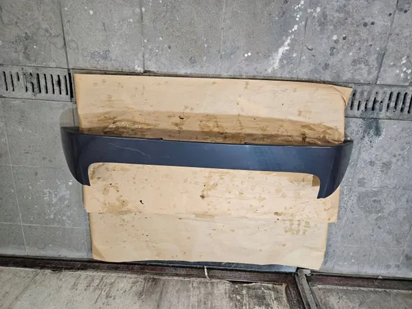Ford Fiesta MK7 kofferklep spoiler OEM 8A61-A44210 image 2