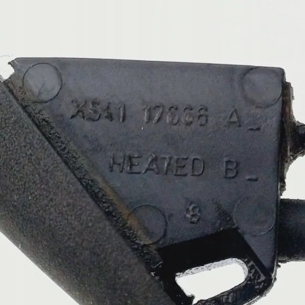 Lämmitetty etulasiinpesun suutin OEM DRC95623 Ford C-Max image 6