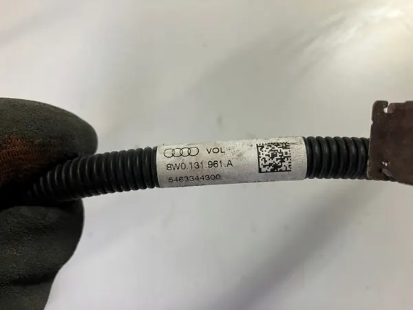 AdBlue-letku OEM 8W0131961A Audi A4 B9 2.0 TDI:lle image 3