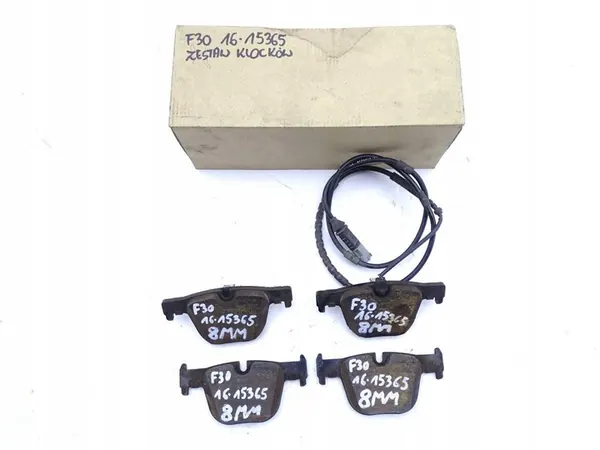 BMW 3 F30 Sedan 11-18 Achterremblokken + Sensor OEM image 2