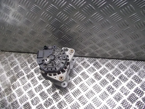 Vaihtovirtageneraattori Clio IV 1.2 16V 2015 image 2